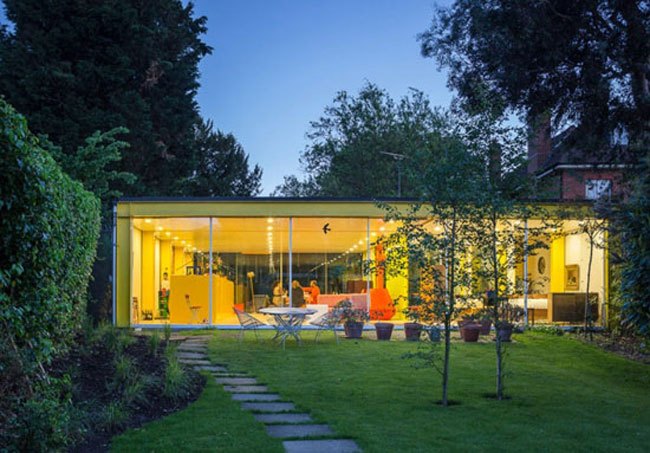 The most popular 1960s UK modernist house finds on the WowHaus website