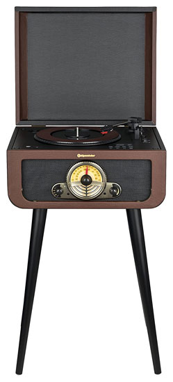 Retro sounds: Roadstar HIF-1580BT audio system
