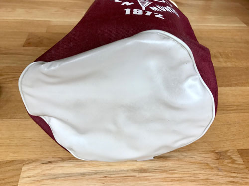 Vintage spotting: Original 1972 Olympics holdall