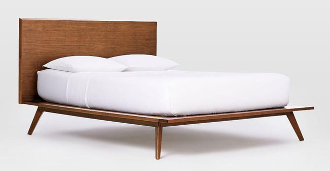 Retro bedroom: Mid-Century Platform Bed at West Elm