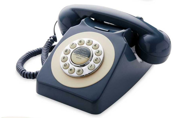 Budget vintage-style Reka home telephones at Aldi