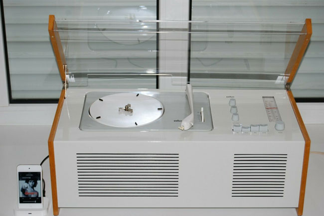 1950s Dieter Rams-designed Braun SK4 audio system on eBay