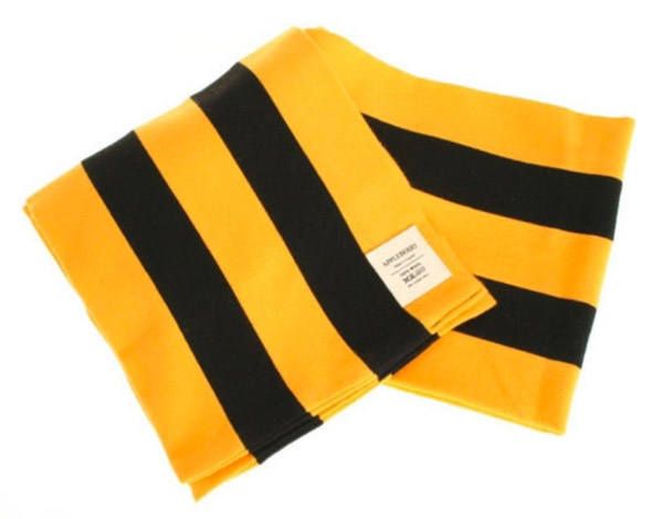 Appleberry college scarves in football colours