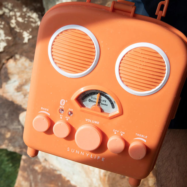 Retro sounds: Sunnylife Beach Sounds Speaker