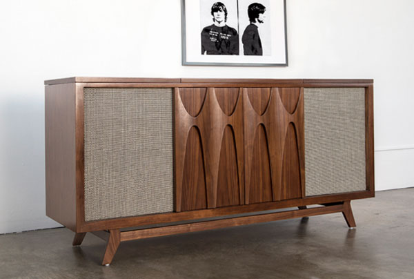 Luno midcentury-style audio system with built-in drinks cabinet