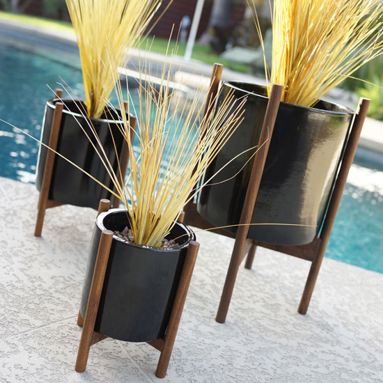 Midcentury-style planters by Atomic Martini