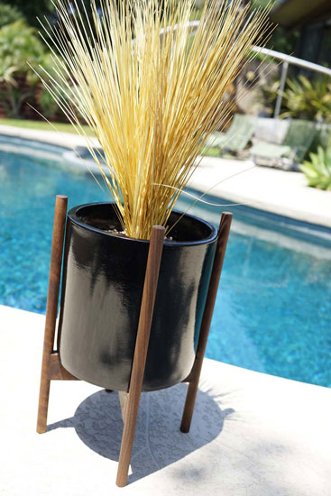 Midcentury-style planters by Atomic Martini