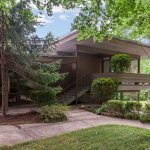 James Taylor’s 1950s midcentury modern home in Chapel Hill, North Carolina, USA