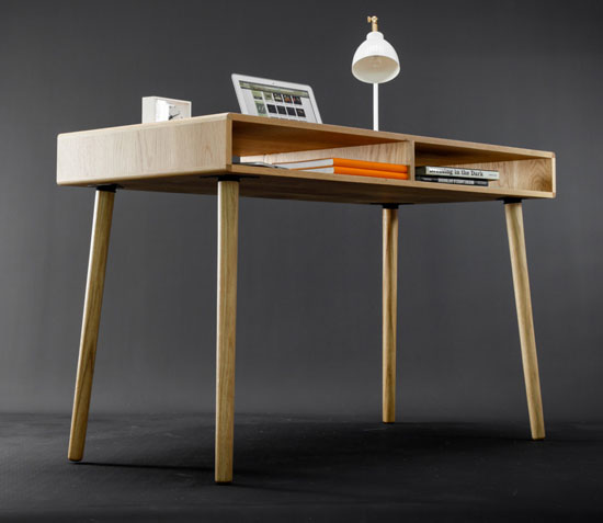 Midcentury-style oak desk by Habitables