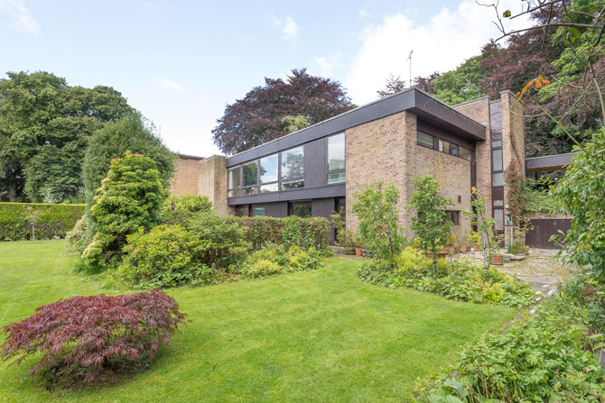 1960s James Reginald Parr-designed modernist property in Broughty Ferry, near Dundee, Scotland