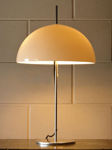 1970s mushroom-style table lamp