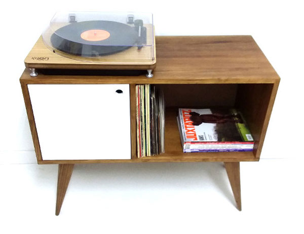 Midcentury-style record storage units by Vintage House Coruna