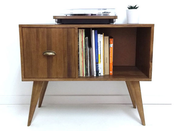 Midcentury-style record storage units by Vintage House Coruna