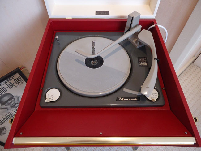 Fully restored 1960s Dansette Bermuda record player with legs