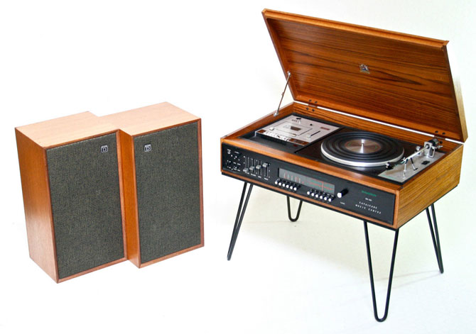 Vintage Dynatron Cavalcade music centre with hairpin legs