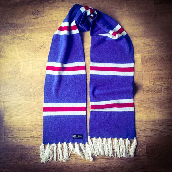 Vintage-style merino wool football scarves by Retro Clasico