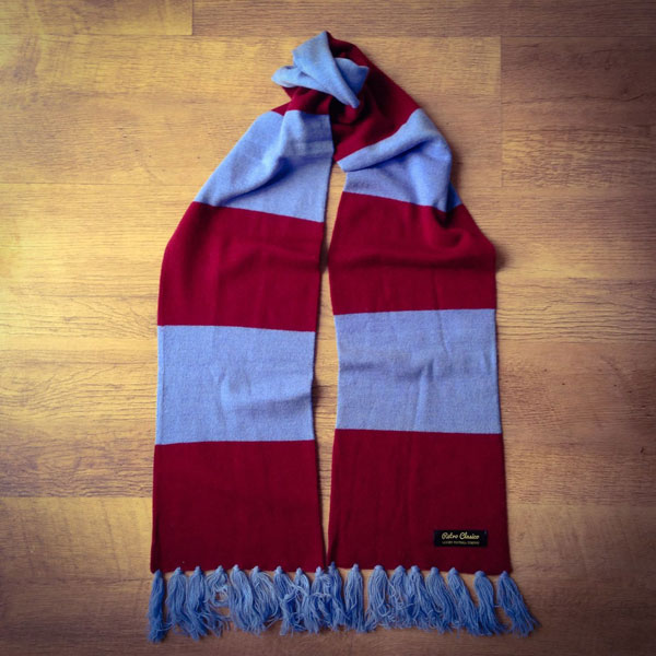 Vintage-style merino wool football scarves by Retro Clasico
