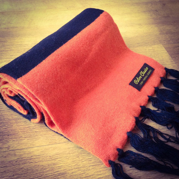 Vintage-style merino wool football scarves by Retro Clasico