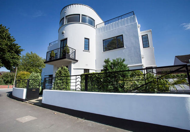 The most popular art deco house finds on the WowHaus website