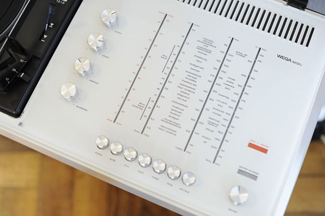 1970s Wega 3202 audio system