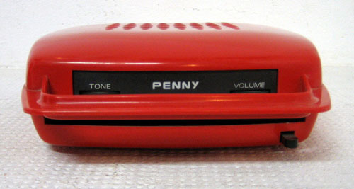 eBay watch: 1970s Mangiadischi Penny portable 7-inch record player
