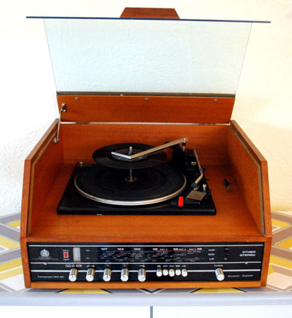 Restored 1970s Dynatron SRX record player and radio on eBay