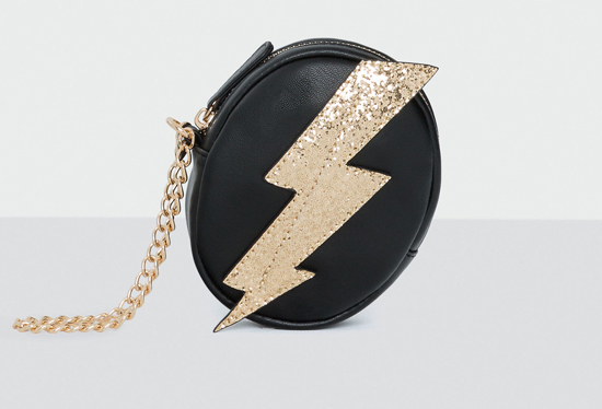 Bowie style: Lightning coin purse at Pull & Bear