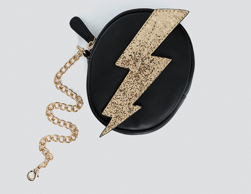 Bowie style: Lightning coin purse at Pull & Bear