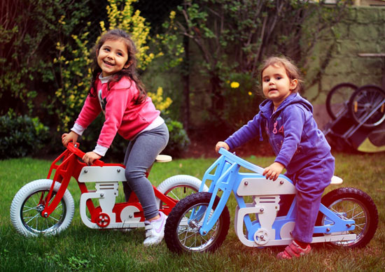 Jokos vintage-style cafe racer balance bikes for kids
