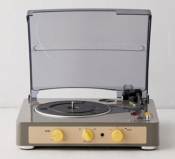 Gadhouse Brad retro record player with Bluetooth