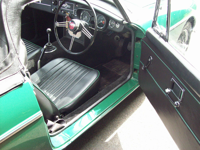 Fully restored 1966 MG MGB Roadster on eBay