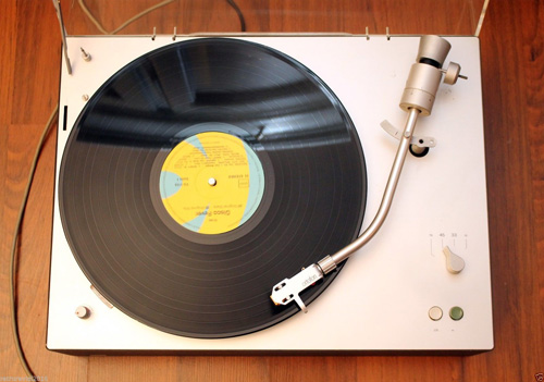 1960s Dieter Rams-designed Braun PS1000 turntable on eBay