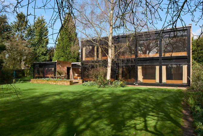 Retro house for sale: 1960s Ian Fraser & Associates-designed modernist property in Newnham, Hampshire