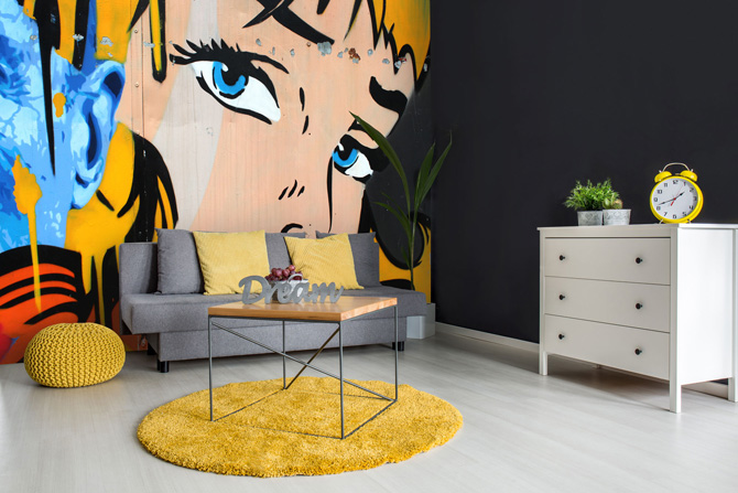 Roy Lichtenstein-inspired pop art murals at Wall Sauce