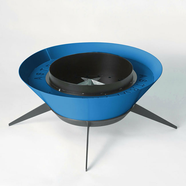 Astrofire retro-style fire pit by Modfire