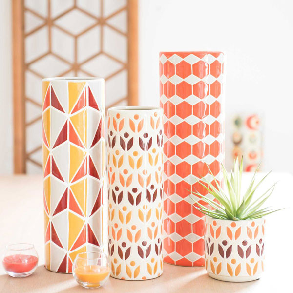 Sale spotting: 1970s-style Hexa stoneware vase at Maisons Du Monde