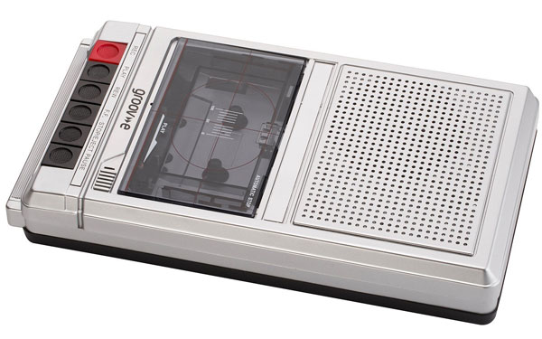Old school audio: Groov-e Retro Series cassette player and recorder