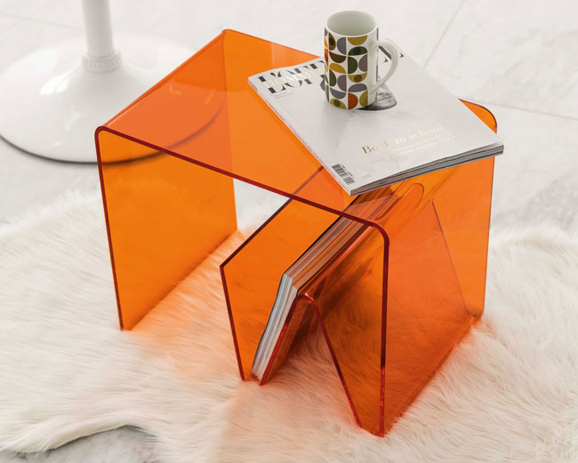 Columbia space age side table at Maisons Du Monde