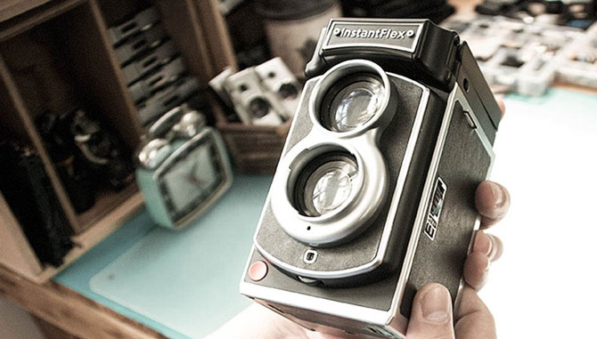 Mint vintage-style InstantFlex TL70 camera