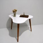 Midcentury-style coffee table by Moutinho Store