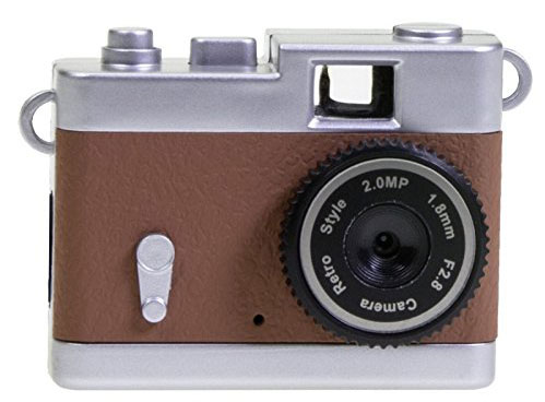 Retro photography: Dorr vintage-style mini digital camera