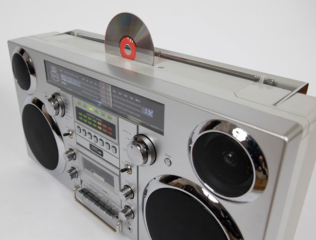 1980s revisited with the GPO Retro Brooklyn boombox