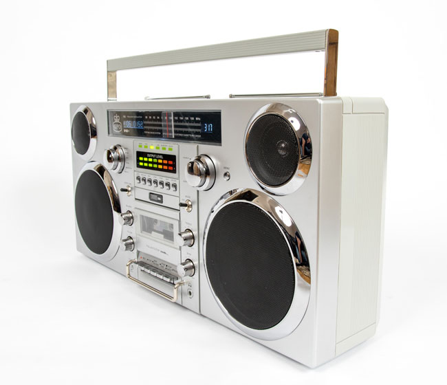 1980s revisited with the GPO Retro Brooklyn boombox