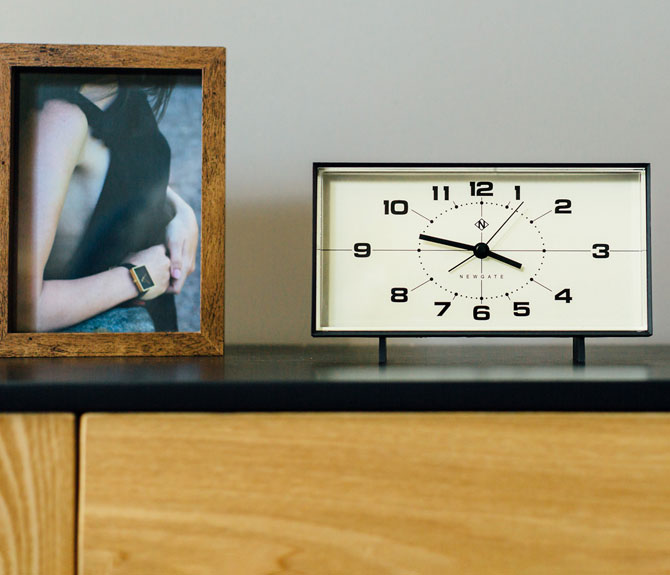 Midcentury modern-style Wideboy mantel clock by Newgate