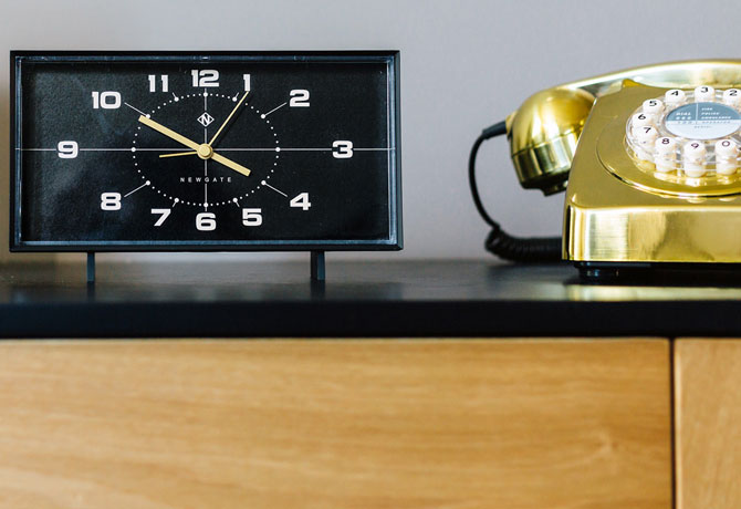 Midcentury modern-style Wideboy mantel clock by Newgate