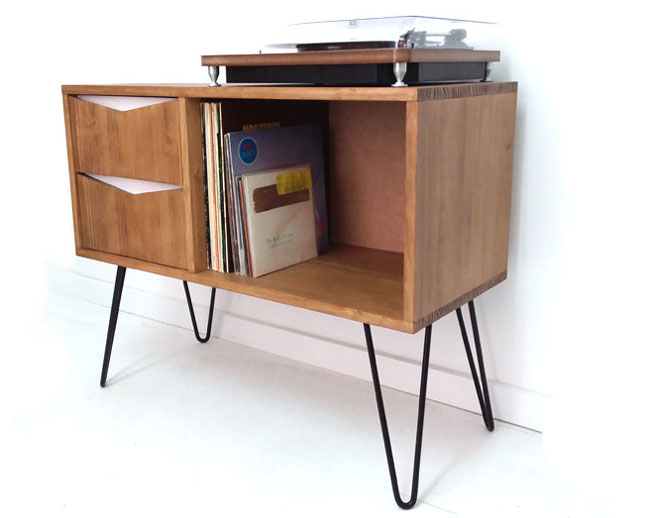 Retro record storage unit by Vintage House Coruna