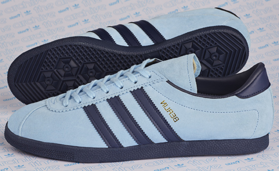 adidas blue trainers