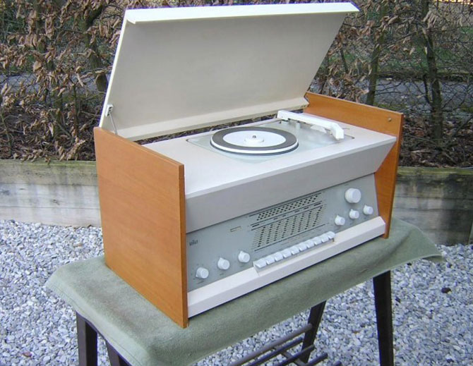 1960s Dieter Rams-designed Braun Atelier 2 audio system on eBay