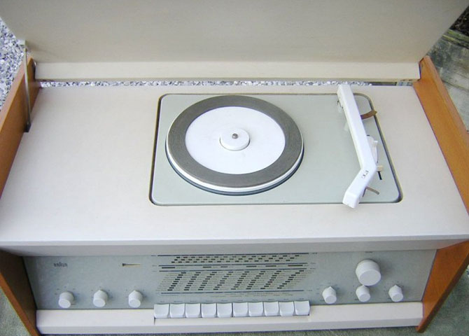 1960s Dieter Rams-designed Braun Atelier 2 audio system on eBay