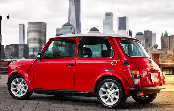 BMW shows off the classic Mini Electric